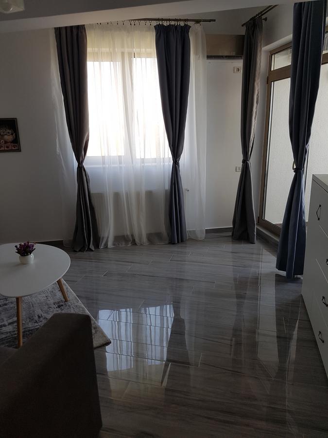 Frontal View By Twin Residence Mamaia Exterior foto